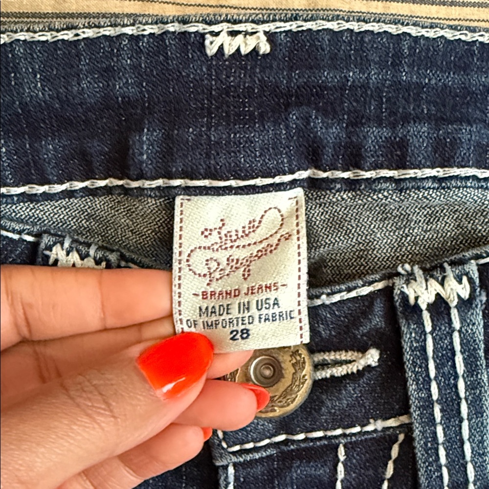 True Religion Made in USA Big T Bermuda Shorts | Size 28 - Picture 2 of 7